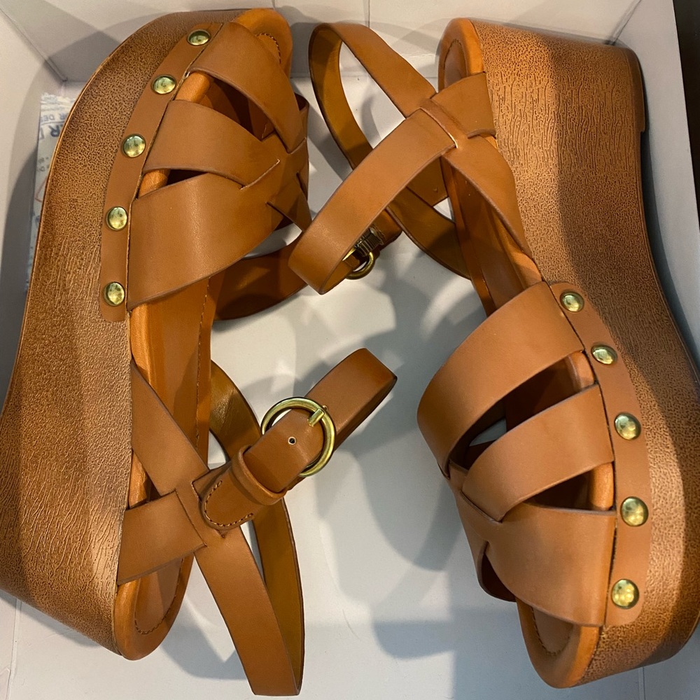 Nine West wedges. Size 7.5